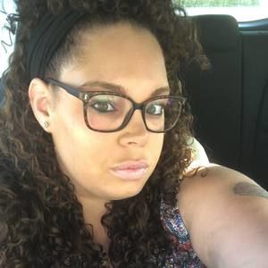 Meet your Posher, Kay